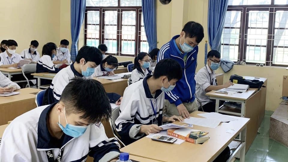 Bắc Ninh xem xét miễn, giảm học phí và các khoản thu cho học sinh sinh viên khó khăn